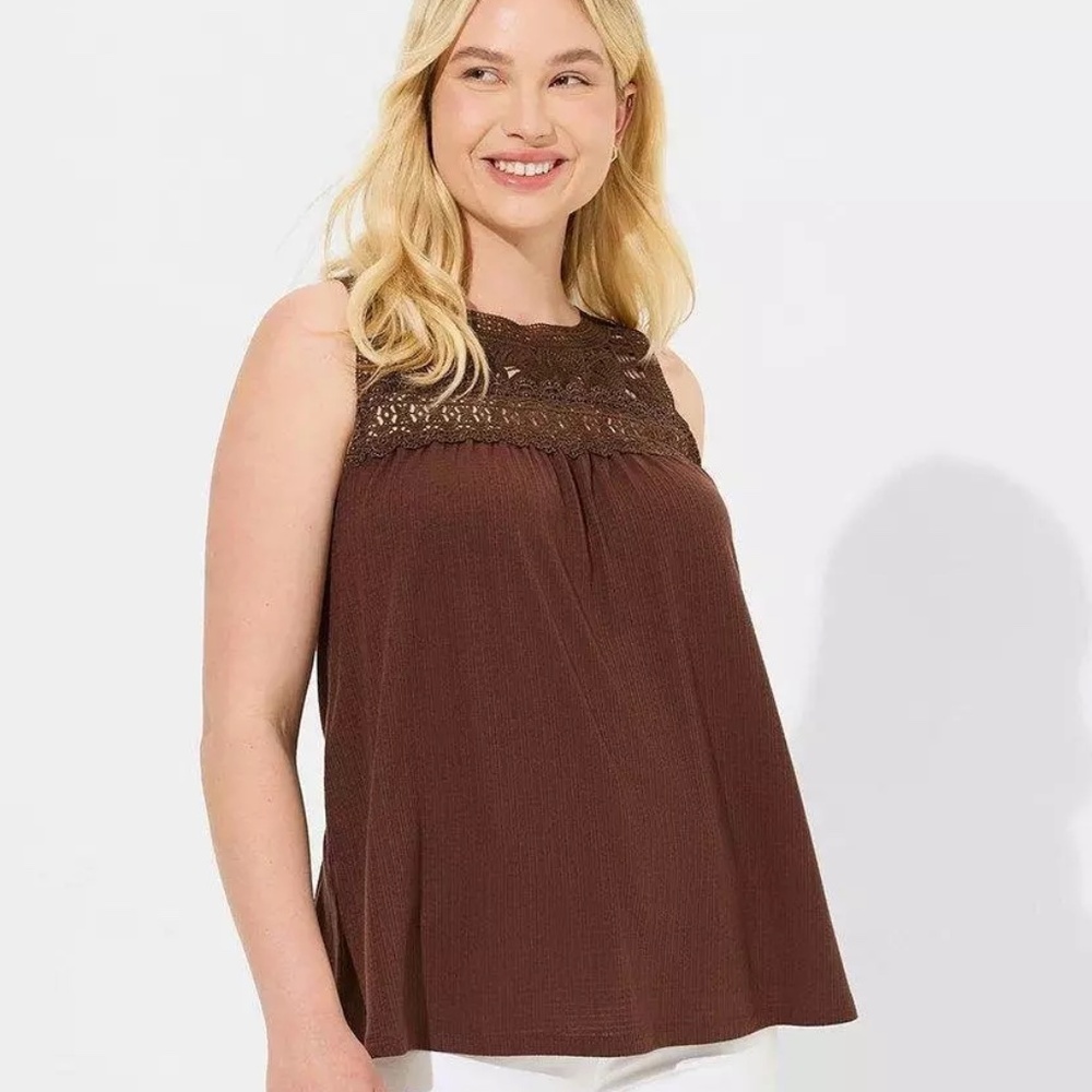 Torrid Texture Lace Yoke Swing Tank NWT Size 3X